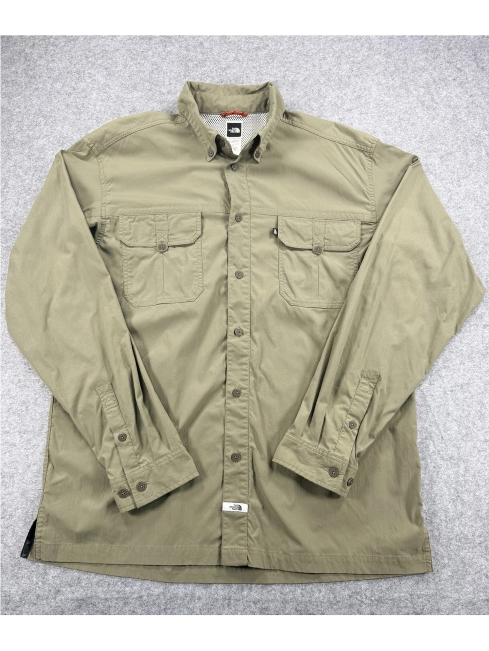 The North Face Mens L Lightweight Button Shirt Olive Green Vented Hiking Trail